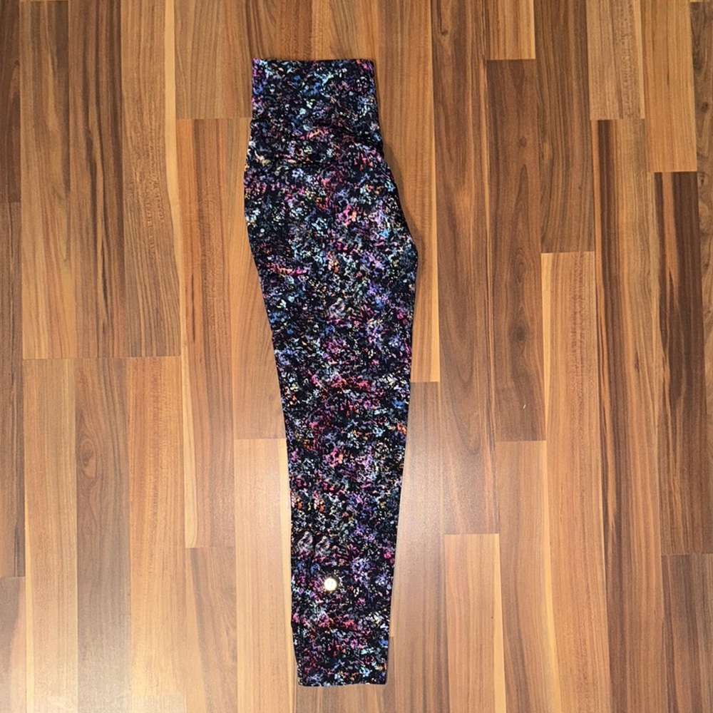 Lululemon Barely Worn- Silky, Multi Color Leggings